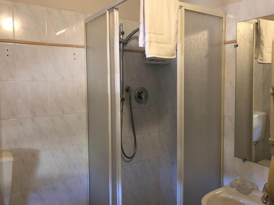 Sansovino Bed And Car Hotel Firenze Kültér fotó