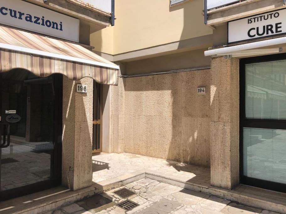 Sansovino Bed And Car Hotel Firenze Kültér fotó
